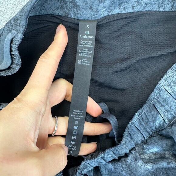 Lululemon Shorts Mens Small Blue Printed License To Train 7" Athletic Lined - Picture 4 of 8